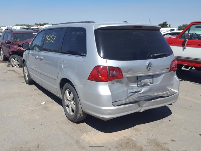 Photo 2 VIN: 2V4RW3DG5BR695153 - VOLKSWAGEN ROUTAN SE 