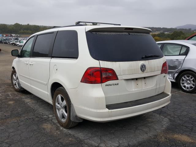 Photo 2 VIN: 2V4RW3DG5BR716972 - VOLKSWAGEN ROUTAN SE 