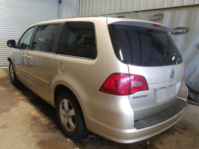 Photo 2 VIN: 2V4RW3DG5BR785726 - VOLKSWAGEN ROUTAN SE 