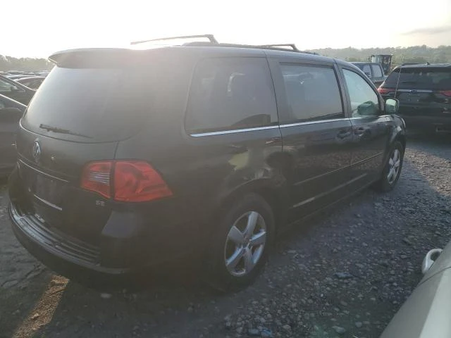 Photo 2 VIN: 2V4RW3DG5BR806221 - VOLKSWAGEN ROUTAN SE 