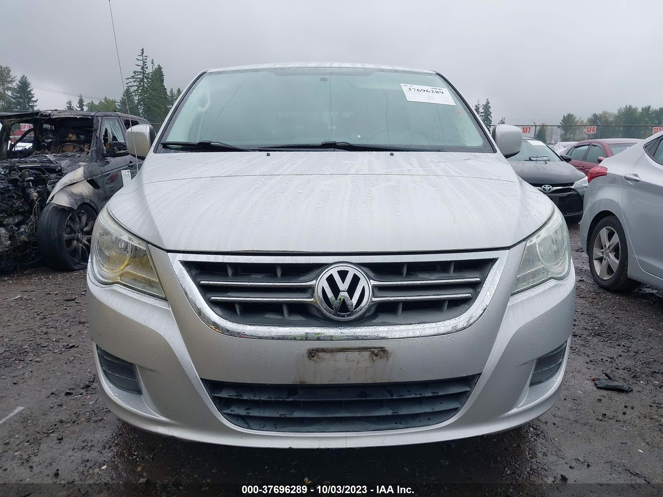 Photo 11 VIN: 2V4RW3DG6BR624110 - VOLKSWAGEN ROUTAN 