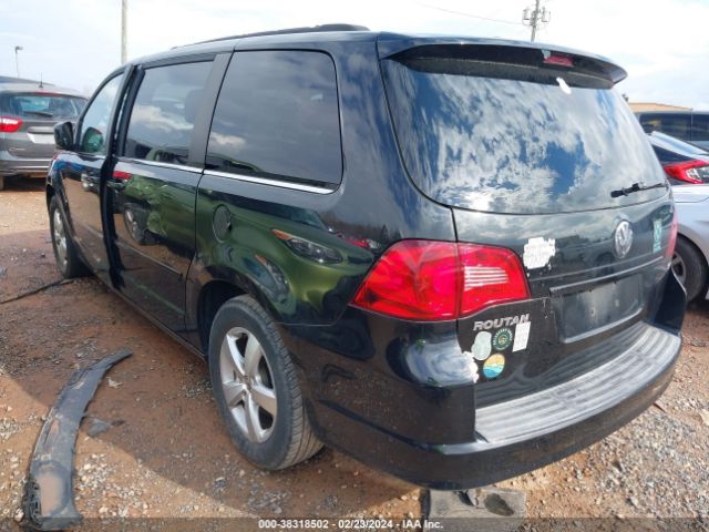 Photo 2 VIN: 2V4RW3DG6BR695629 - VOLKSWAGEN ROUTAN 