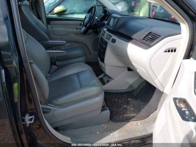 Photo 4 VIN: 2V4RW3DG6BR695629 - VOLKSWAGEN ROUTAN 