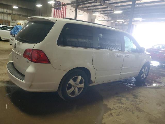 Photo 2 VIN: 2V4RW3DG7BR622284 - VOLKSWAGEN ROUTAN 