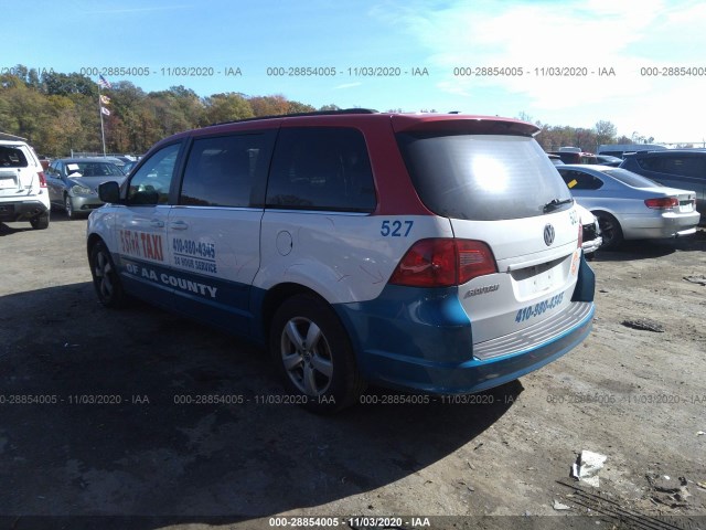 Photo 2 VIN: 2V4RW3DG7BR625797 - VOLKSWAGEN ROUTAN 