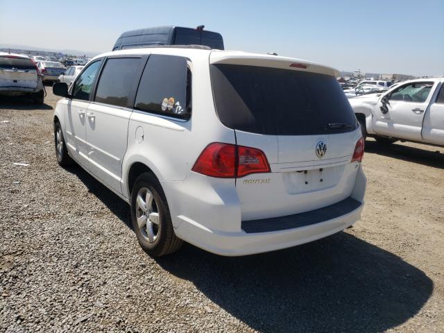 Photo 2 VIN: 2V4RW3DG7BR642048 - VOLKSWAGEN ROUTAN SE 