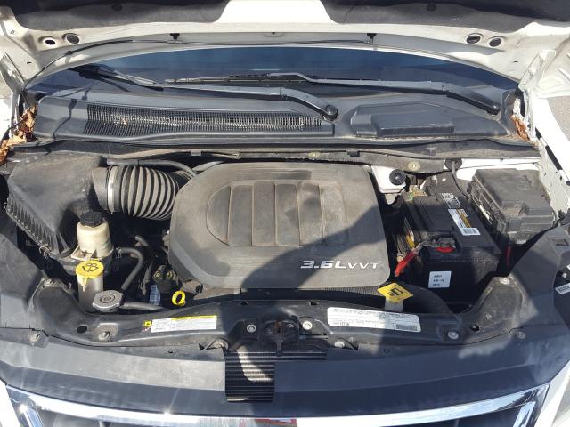 Photo 6 VIN: 2V4RW3DG7BR691606 - VOLKSWAGEN ROUTAN SE 