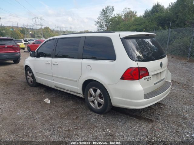 Photo 2 VIN: 2V4RW3DG7BR738780 - VOLKSWAGEN ROUTAN 