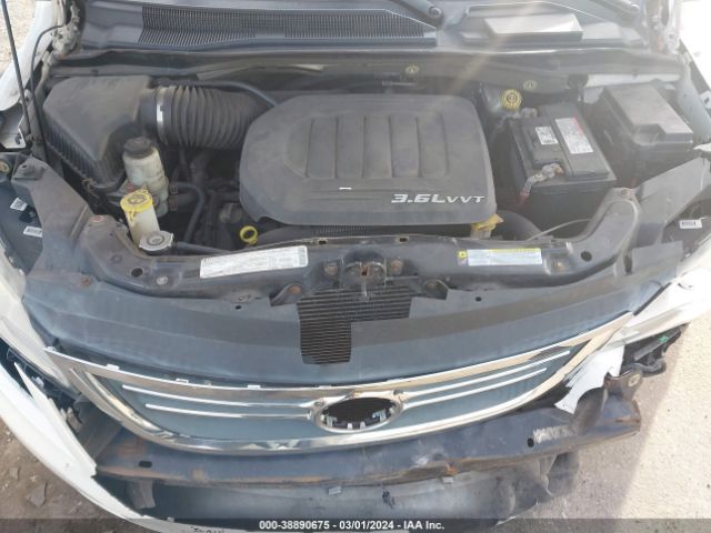 Photo 9 VIN: 2V4RW3DG7BR738780 - VOLKSWAGEN ROUTAN 