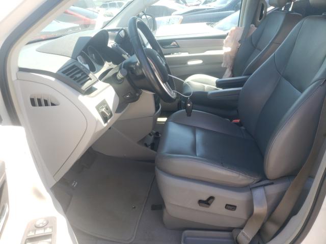 Photo 4 VIN: 2V4RW3DG7BR740240 - VOLKSWAGEN ROUTAN SE 