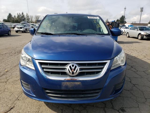 Photo 4 VIN: 2V4RW3DG7BR766689 - VOLKSWAGEN ROUTAN SE 