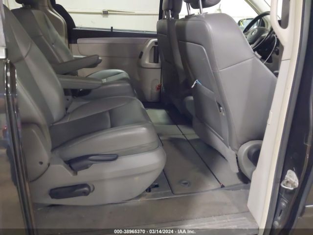 Photo 7 VIN: 2V4RW3DG8BR695700 - VOLKSWAGEN ROUTAN 