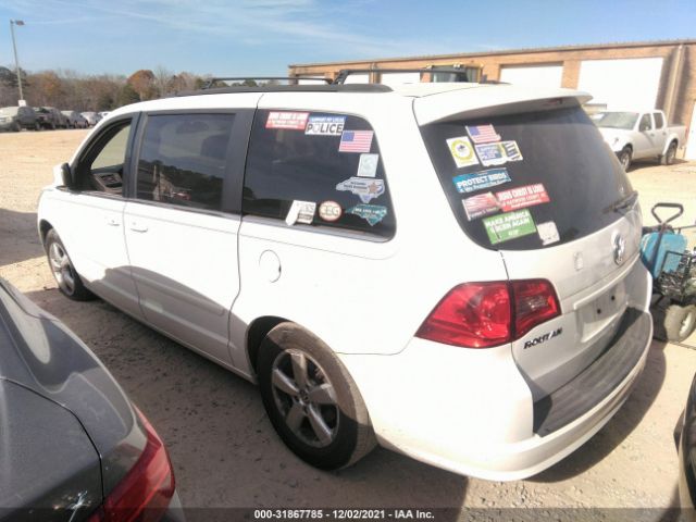 Photo 2 VIN: 2V4RW3DG9BR625932 - VOLKSWAGEN ROUTAN 