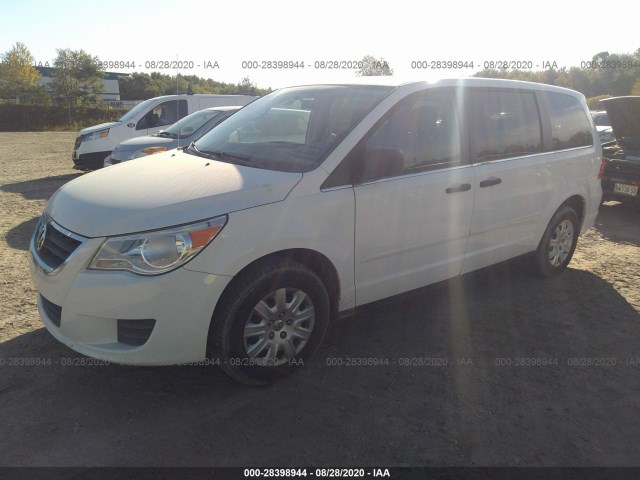 Photo 1 VIN: 2V4RW4D10AR360107 - VOLKSWAGEN ROUTAN 