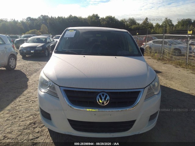 Photo 5 VIN: 2V4RW4D10AR360107 - VOLKSWAGEN ROUTAN 