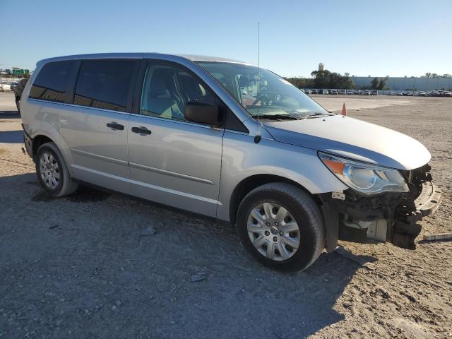 Photo 3 VIN: 2V4RW4D11AR395660 - VOLKSWAGEN ROUTAN S 