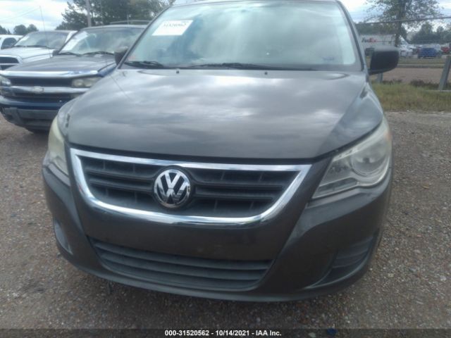 Photo 5 VIN: 2V4RW4D13AR322953 - VOLKSWAGEN ROUTAN 