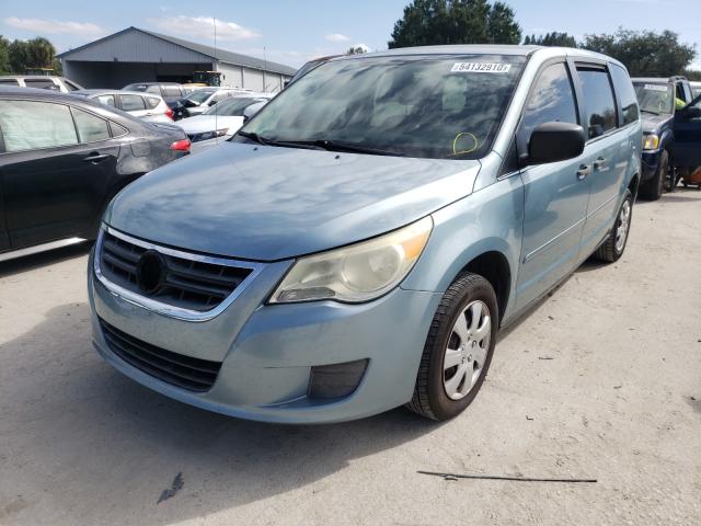 Photo 1 VIN: 2V4RW4D13AR348341 - VOLKSWAGEN ROUTAN S 