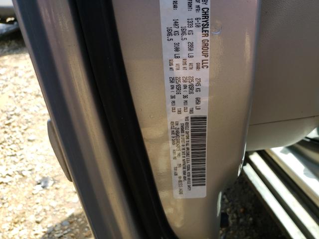 Photo 9 VIN: 2V4RW4D16AR348415 - VOLKSWAGEN ROUTAN S 