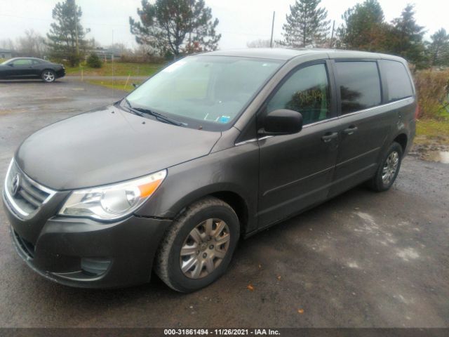 Photo 1 VIN: 2V4RW4D16AR360662 - VOLKSWAGEN ROUTAN 