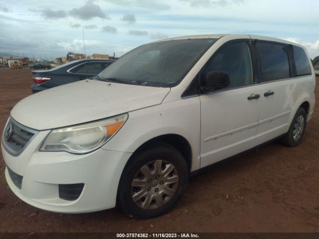 Photo 1 VIN: 2V4RW4D1XAR268406 - VOLKSWAGEN ROUTAN 