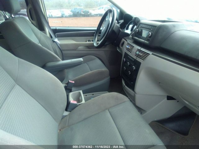 Photo 4 VIN: 2V4RW4D1XAR268406 - VOLKSWAGEN ROUTAN 