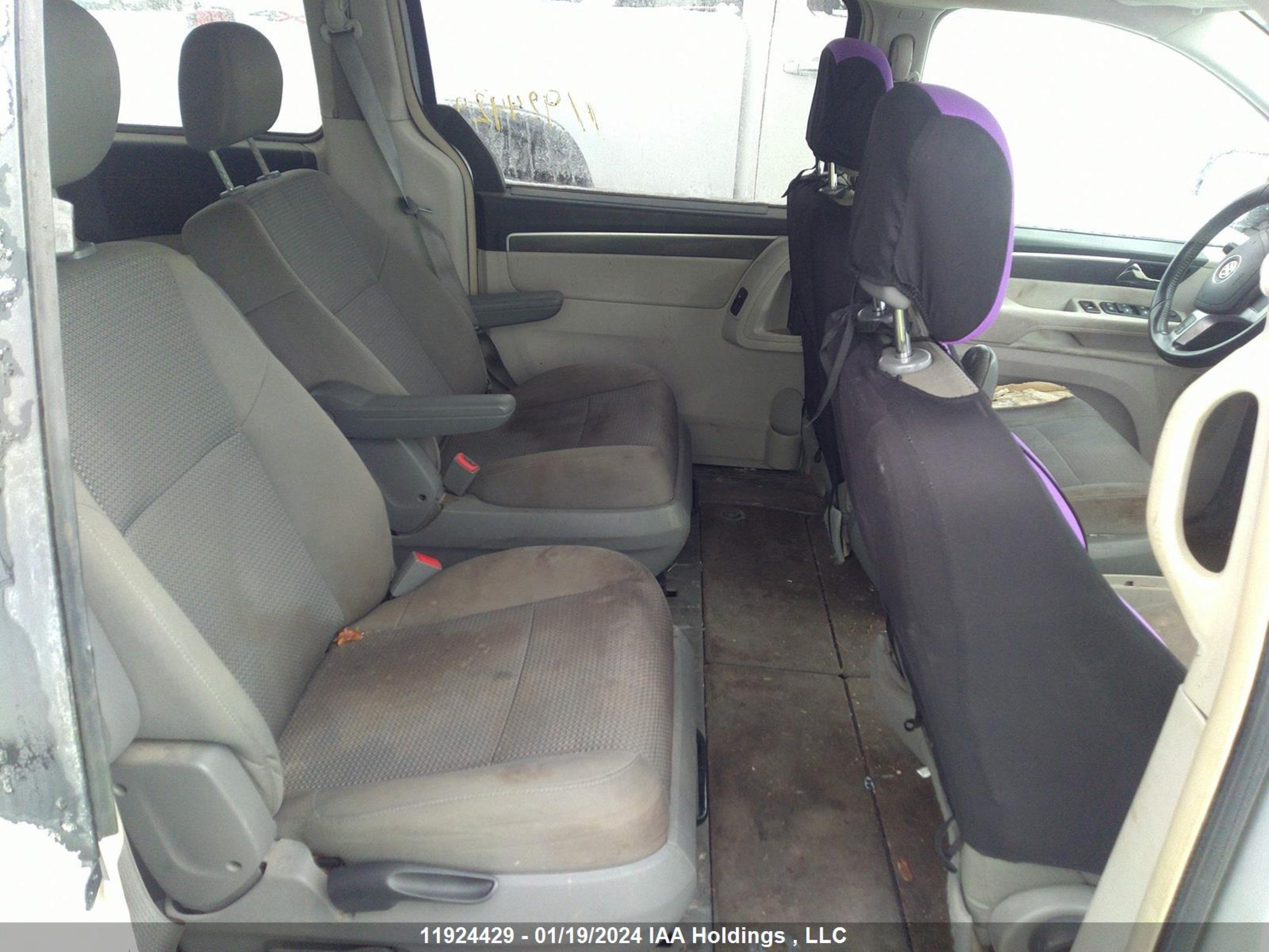 Photo 7 VIN: 2V4RW4DG0BR659490 - VOLKSWAGEN ROUTAN 