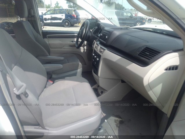 Photo 4 VIN: 2V4RW4DG2BR641881 - VOLKSWAGEN ROUTAN 