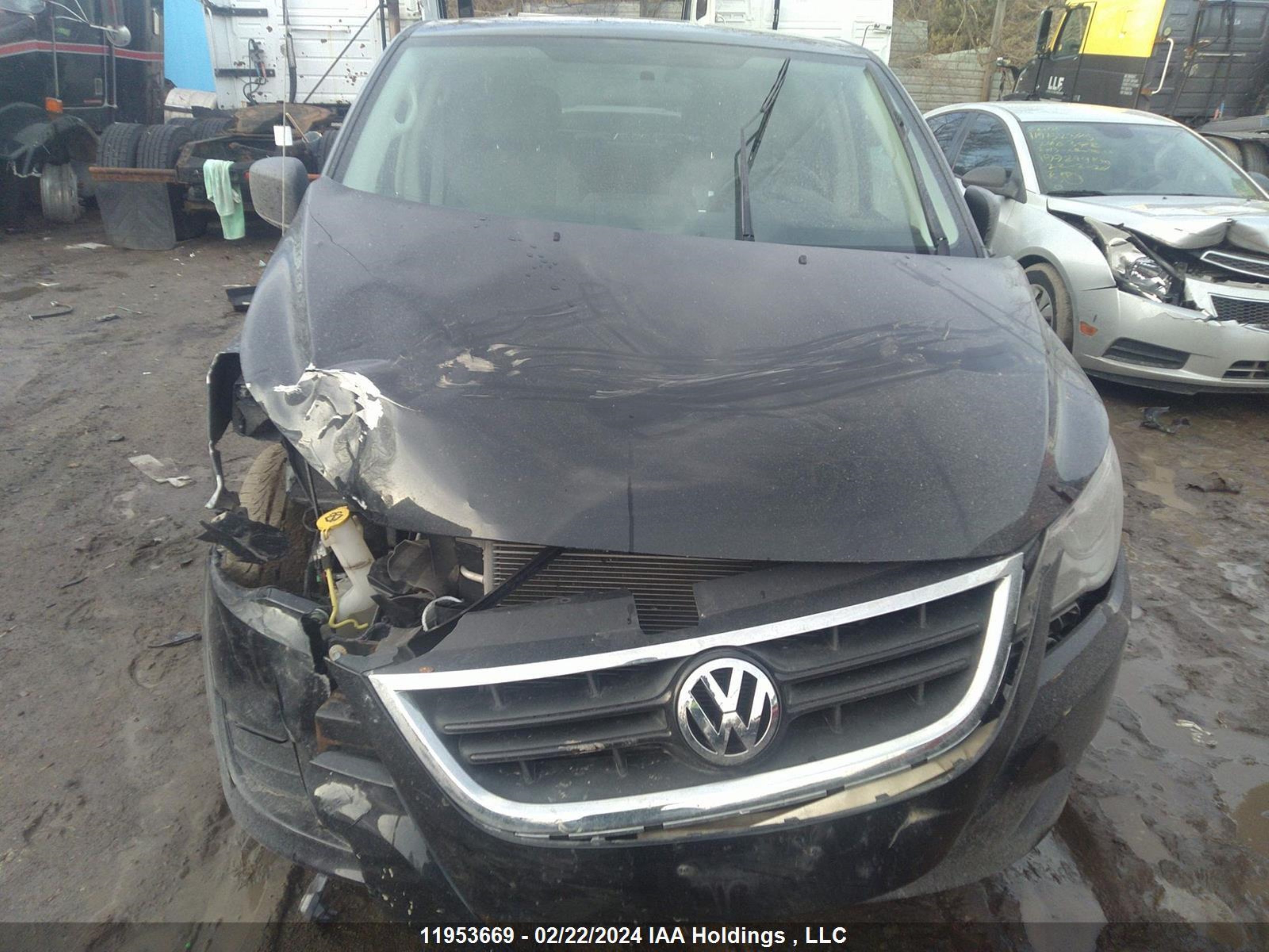 Photo 11 VIN: 2V4RW4DGXBR740657 - VOLKSWAGEN ROUTAN 