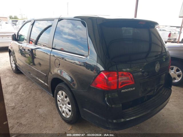 Photo 2 VIN: 2V4RW4DGXBR803188 - VOLKSWAGEN ROUTAN 