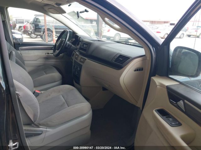 Photo 4 VIN: 2V4RW4DGXBR803188 - VOLKSWAGEN ROUTAN 