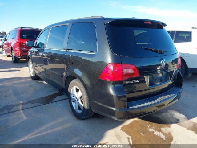 Photo 2 VIN: 2V4RW5DG0BR698523 - VOLKSWAGEN ROUTAN 