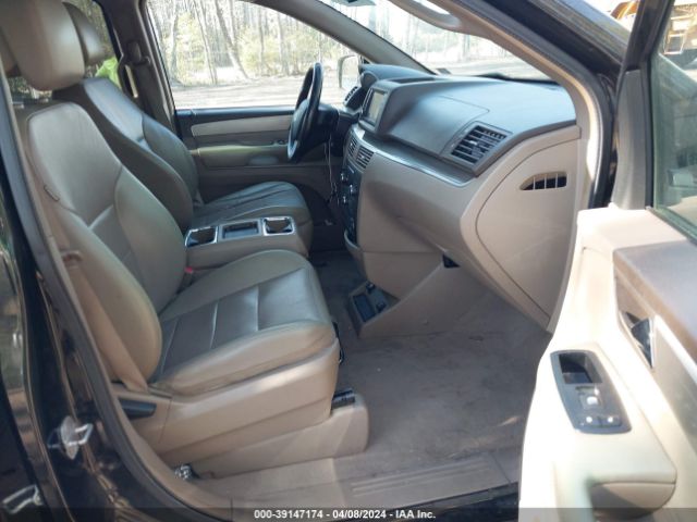 Photo 4 VIN: 2V4RW5DG1BR740715 - VOLKSWAGEN ROUTAN 