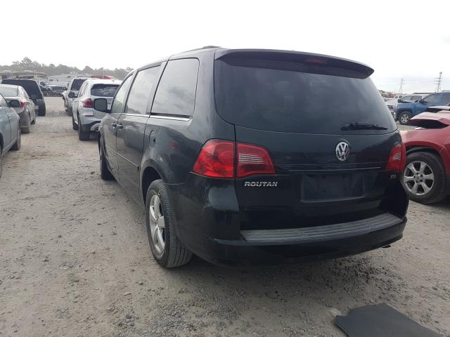 Photo 2 VIN: 2V4RW5DG2BR698541 - VOLKSWAGEN ROUTAN SEL 