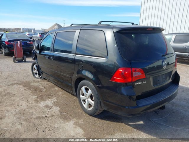 Photo 2 VIN: 2V4RW5DG3BR670022 - VOLKSWAGEN ROUTAN 