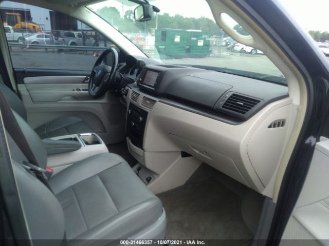 Photo 4 VIN: 2V4RW5DG5BR658518 - VOLKSWAGEN ROUTAN 