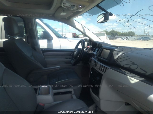 Photo 4 VIN: 2V4RW5DG9BR642757 - VOLKSWAGEN ROUTAN 