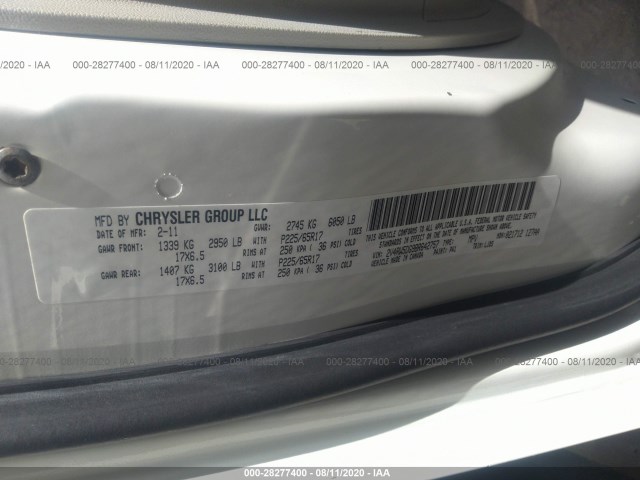 Photo 8 VIN: 2V4RW5DG9BR642757 - VOLKSWAGEN ROUTAN 