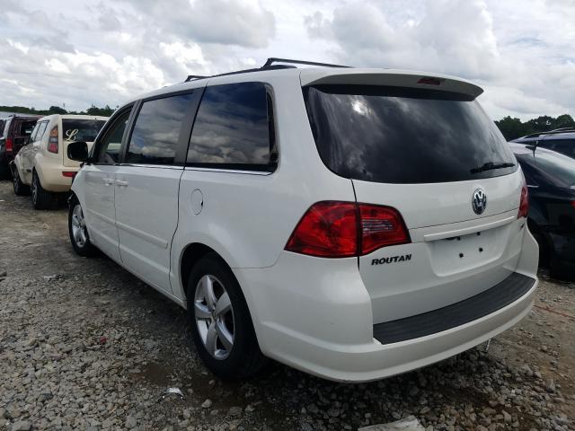 Photo 2 VIN: 2V4RW5DGXBR642914 - VOLKSWAGEN ROUTAN SEL 