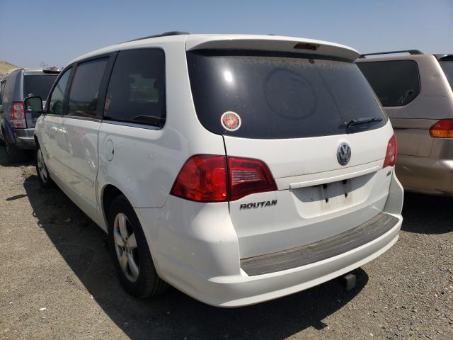 Photo 2 VIN: 2V4RW5DGXBR691515 - VOLKSWAGEN ROUTAN SEL 