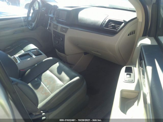 Photo 4 VIN: 2V4RW5DX0AR406660 - VOLKSWAGEN ROUTAN 