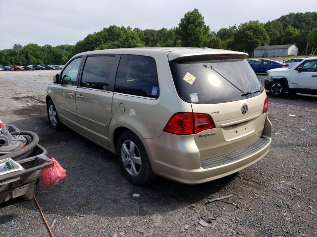 Photo 2 VIN: 2V4RW5DX1AR333587 - VOLKSWAGEN ROUTAN SEL 