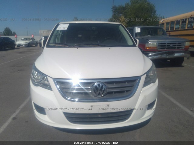 Photo 5 VIN: 2V4RW5DX2AR294587 - VOLKSWAGEN ROUTAN 