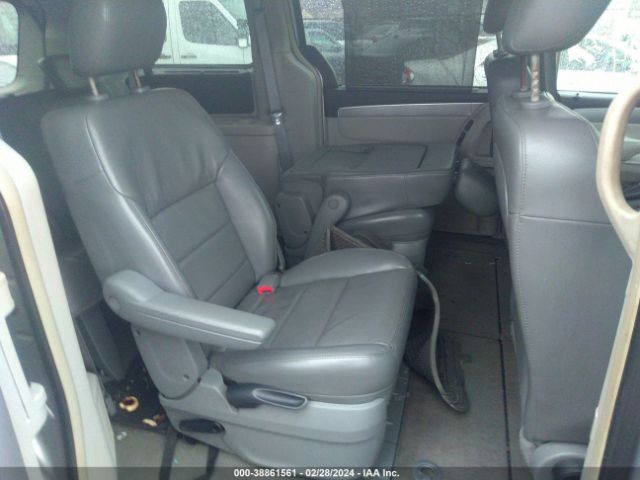 Photo 7 VIN: 2V4RW5DX3AR222989 - VOLKSWAGEN ROUTAN 