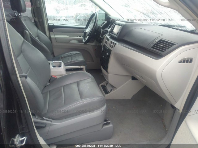 Photo 4 VIN: 2V4RW5DX4AR406998 - VOLKSWAGEN ROUTAN 