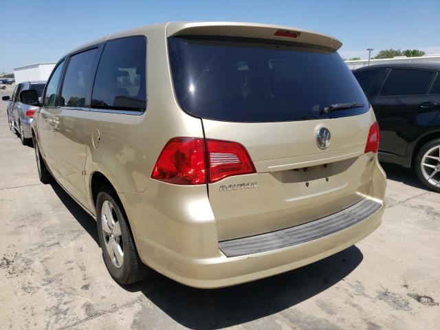 Photo 2 VIN: 2V4RW5DX6AR406985 - VOLKSWAGEN ROUTAN SEL 