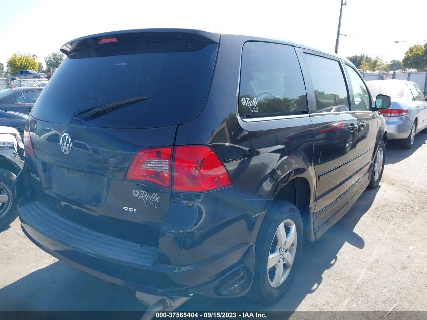 Photo 3 VIN: 2V4RW5DX7AR333562 - VOLKSWAGEN ROUTAN 