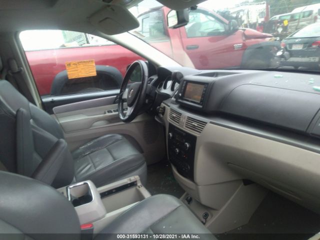 Photo 4 VIN: 2V4RW5DX7AR424296 - VOLKSWAGEN ROUTAN 