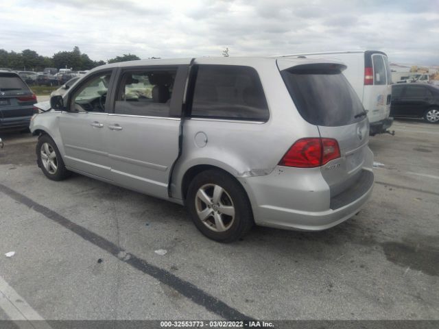 Photo 2 VIN: 2V4RW5DX8AR186619 - VOLKSWAGEN ROUTAN 