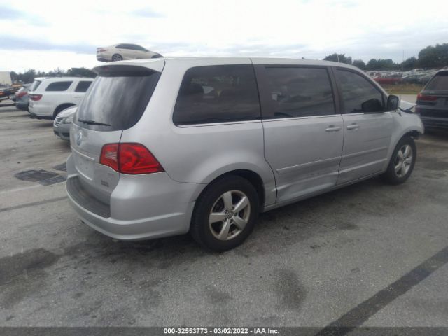 Photo 3 VIN: 2V4RW5DX8AR186619 - VOLKSWAGEN ROUTAN 